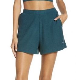 Alo Muse Ribbed Shorts 3.5 “