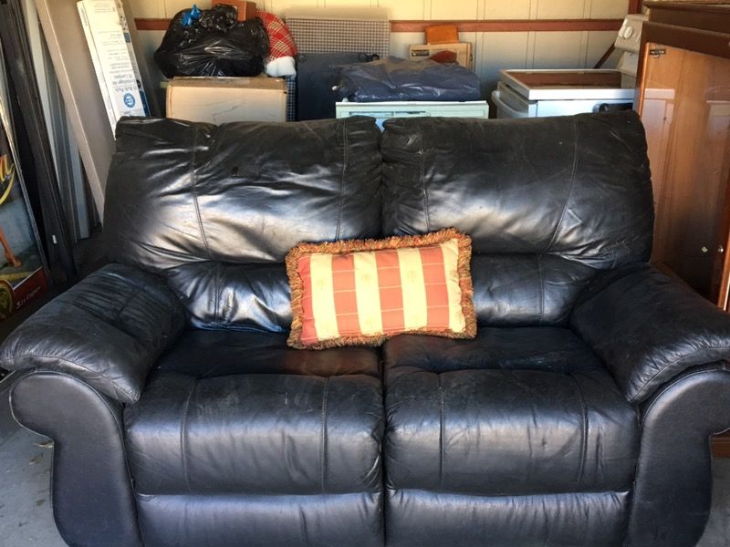 Leather reclining Couch