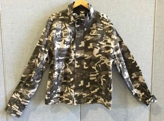 Oradd Cali California Republic Camo Camouflage Jacket w/Pockets Unique SZ S NWOT  19" pit to pit 29" top of collar to bottom hem