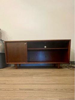 Media console TV stand