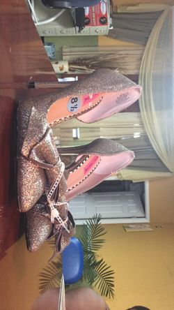Betsey Johnson Woman’s Heels Size 8.5