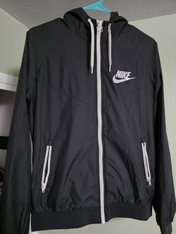 Woman's Large Nike Jacket