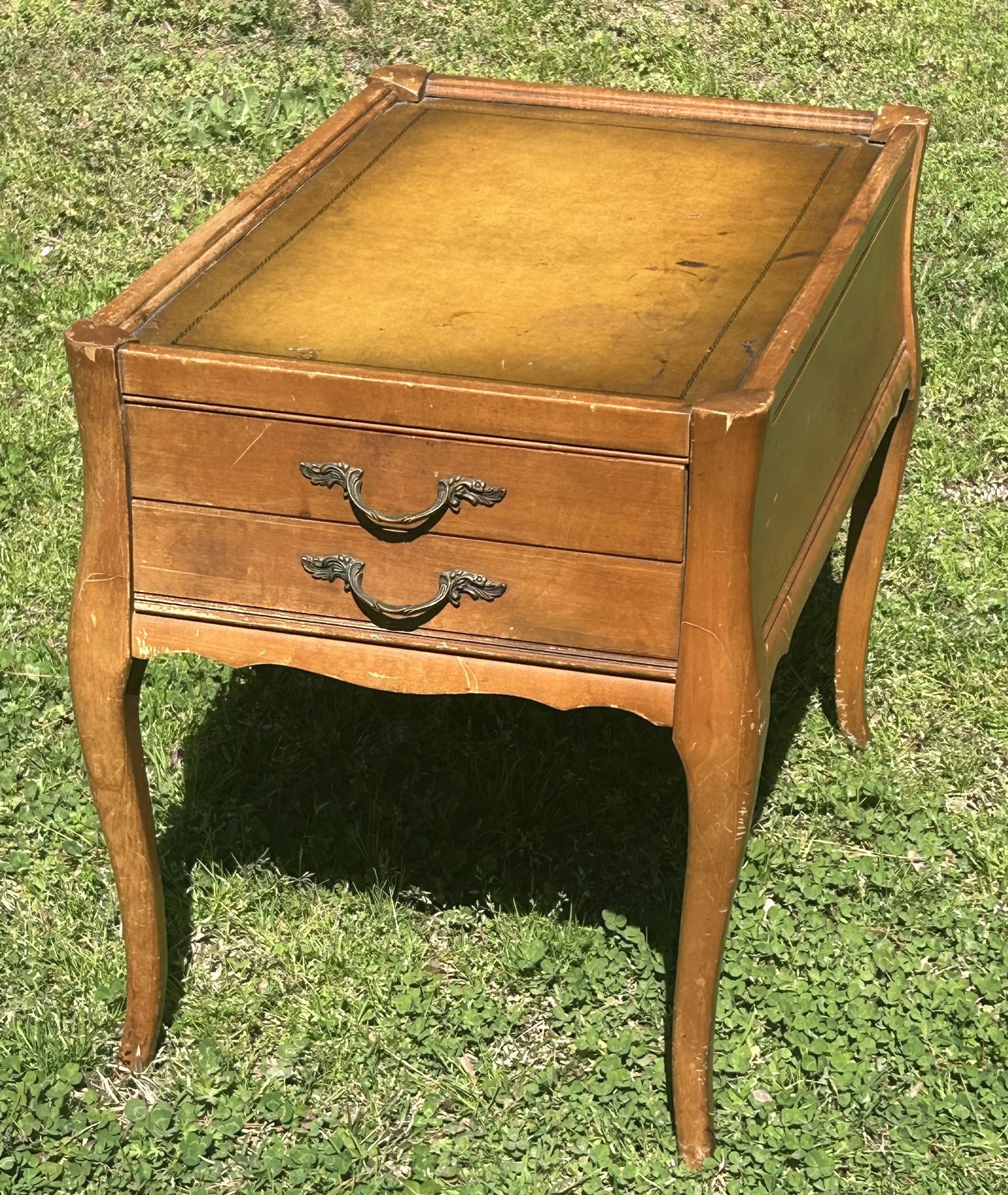 Vintage Side table/End Table 