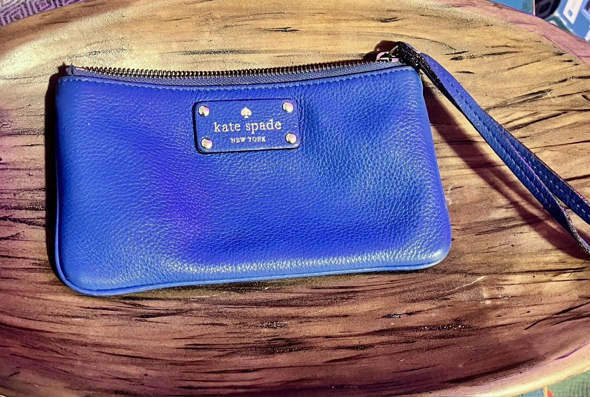 Kate spade New York Wristlet 