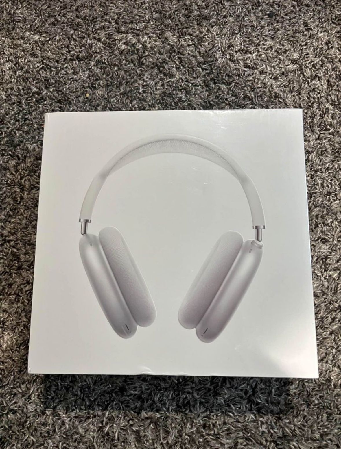Brand New Airpod Max Silver