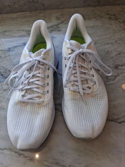 New Nike Women White Running Sports Tennis Shoes Size 10