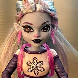 Monster High G3 Abbey Bominable Yeti Fashion Doll 2022