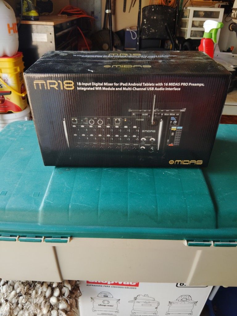 Digital Mixer- Midas MR18