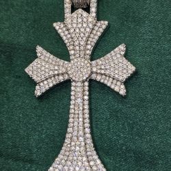 Unique statement pendant featuring multi-color baguette moissanite set in a fully iced frame.
Crafted in solid 925 sterling silver with VVS clarity st