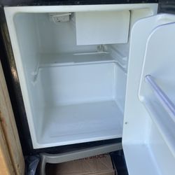 Coldrink Small Freezer 