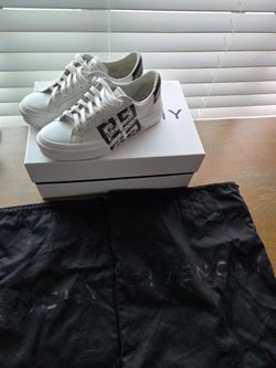 Givenchy City Court Low-Top Sneakers