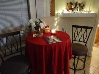 Tall Bar Table & Tall Bar Chairs Sturdy & High Quality Comfortable Moving Sale!