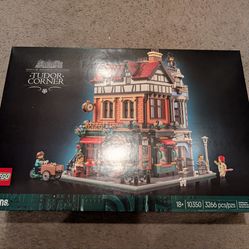 Lego 10350 Tudor Corner NIB
