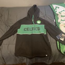 Brand New Celtics Zip Up Sweatshirt Size M