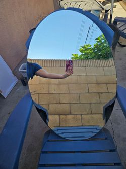 Free Damaged Oval Shaped Mirror