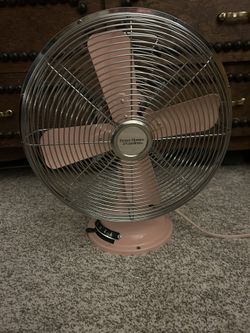 Retro metal table dan