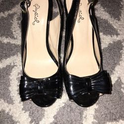 Qupid sexy black peeptoe heels size 6 (fits small)