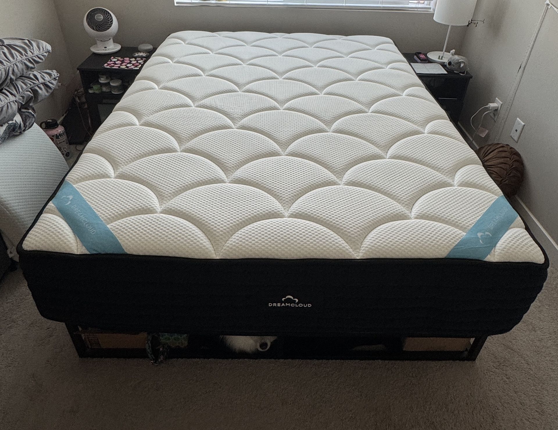 Queen DreamCloud Premier Hybrid mattress, medium 