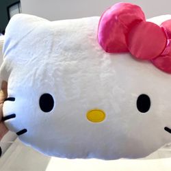 HELLO KITTY PILLOW UNIVERSAL