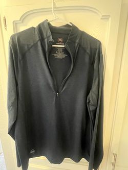 Travis Mathew Large 1/4 Zip