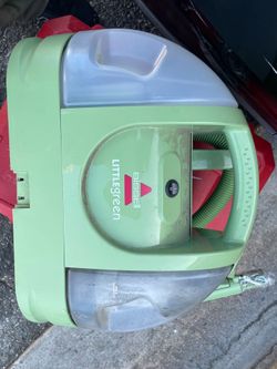 Car carpet cleaner