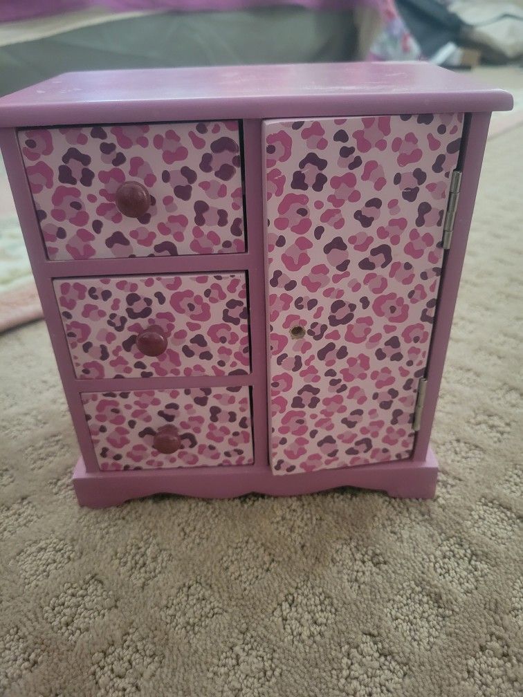 Patterned Jewlery Box