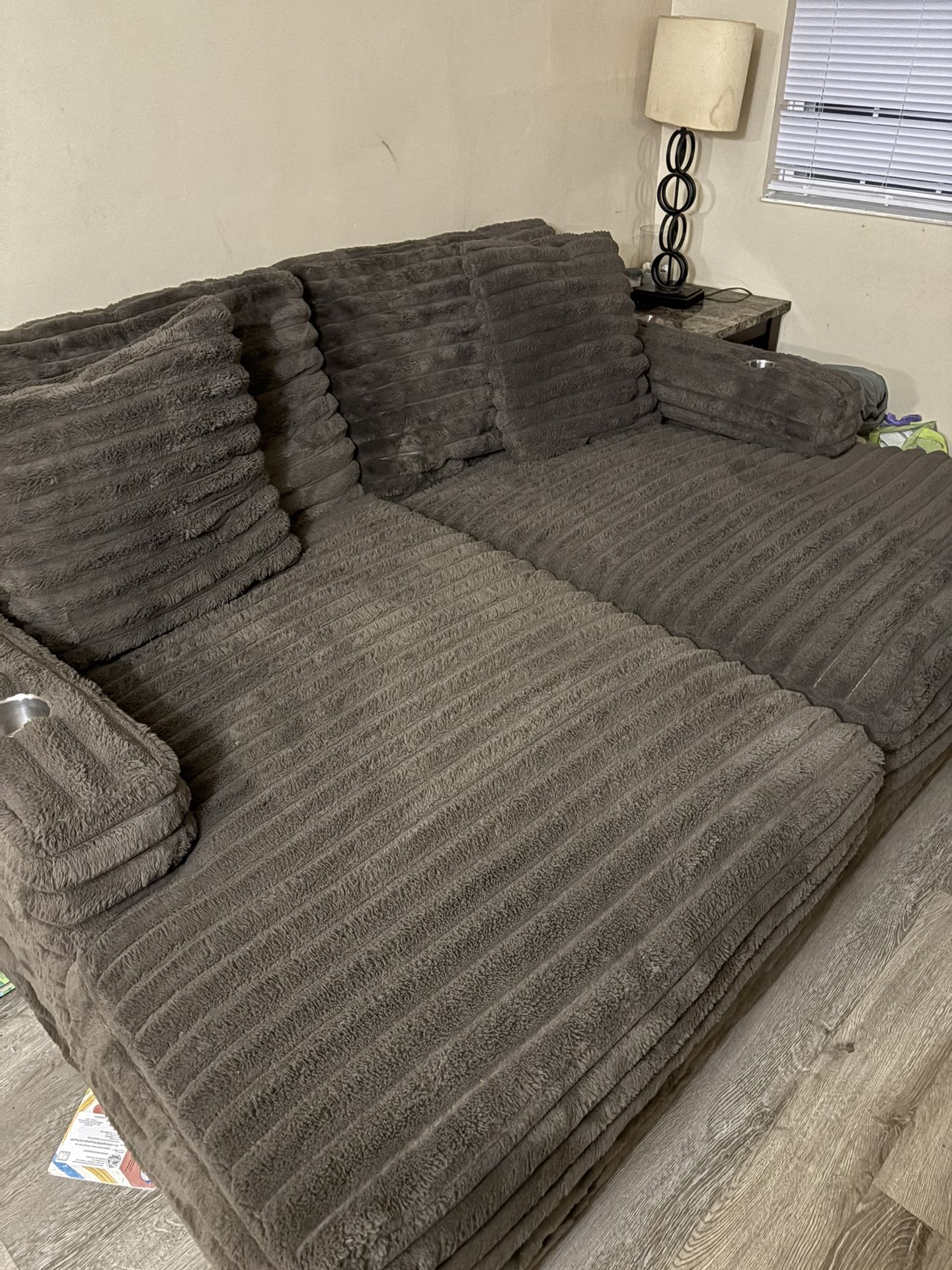 Comfrey Home Theater Double Chaise Lounge