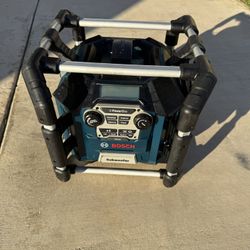 Bosch PB360S AM/FM Jobsite Radio w/ Subwoofer