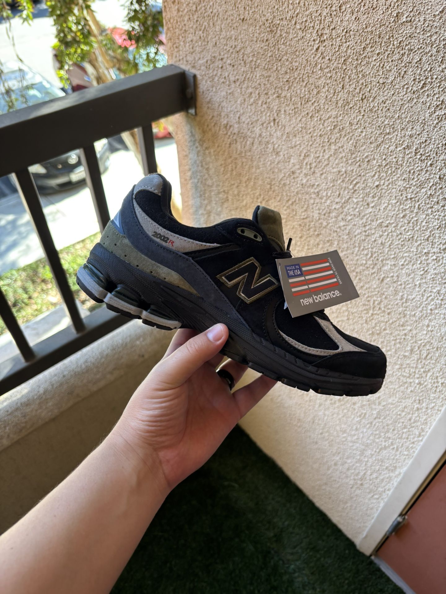 New Balance 2002r Black 