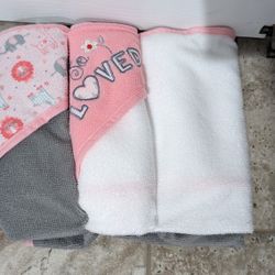 Hooded Baby Towels (2)
