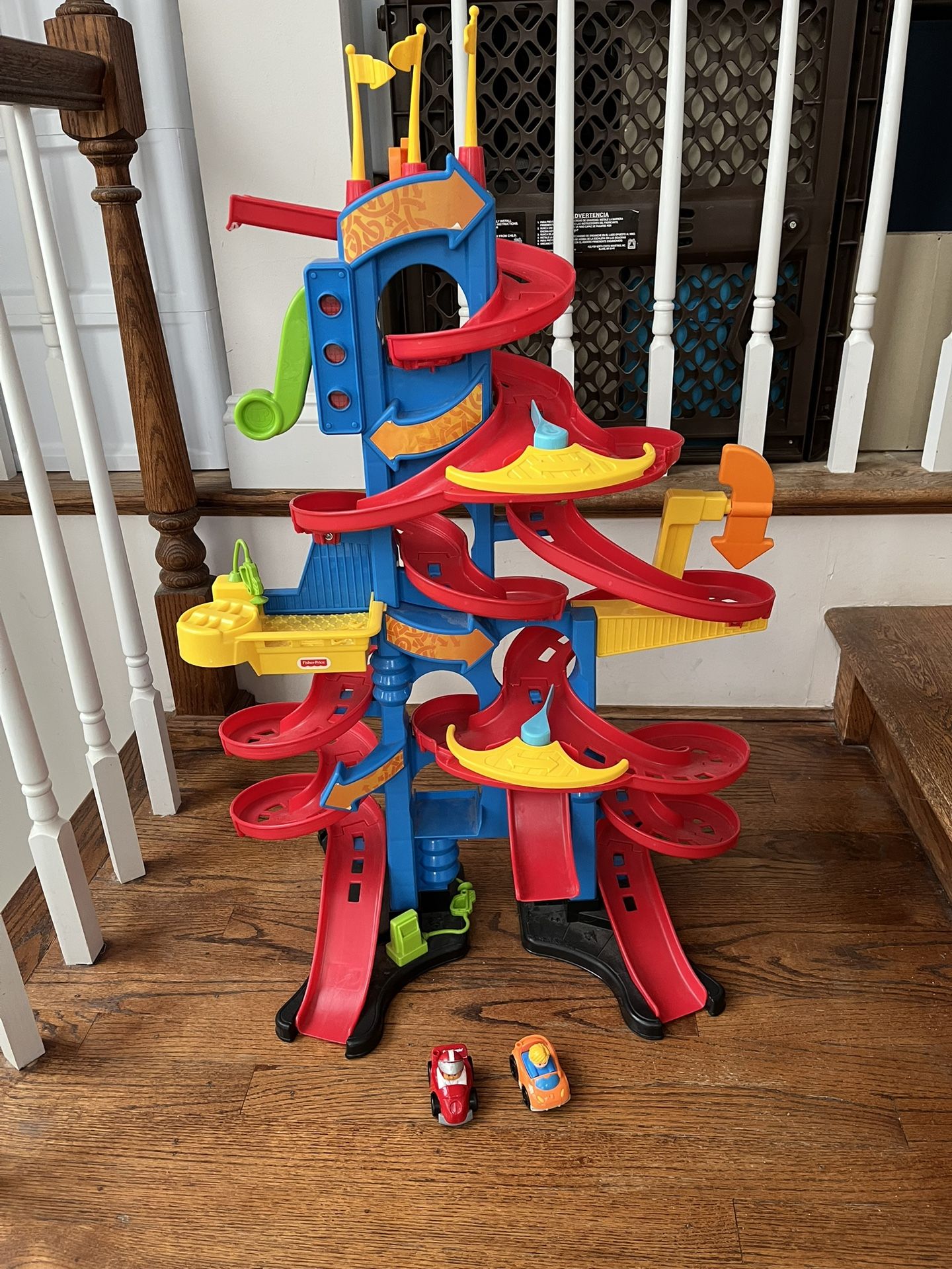 Fisher Price Little People 3 Foot Skyway Race Track With 2 Cars. Makes Sounds!