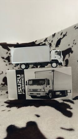 2025 ISUZU FTR F-SERIES DIECAST TRUCK