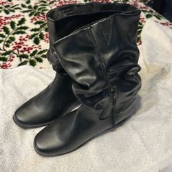 Brand New Size 10 Boots