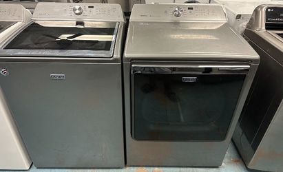 Maytag Washer and Dryer Set