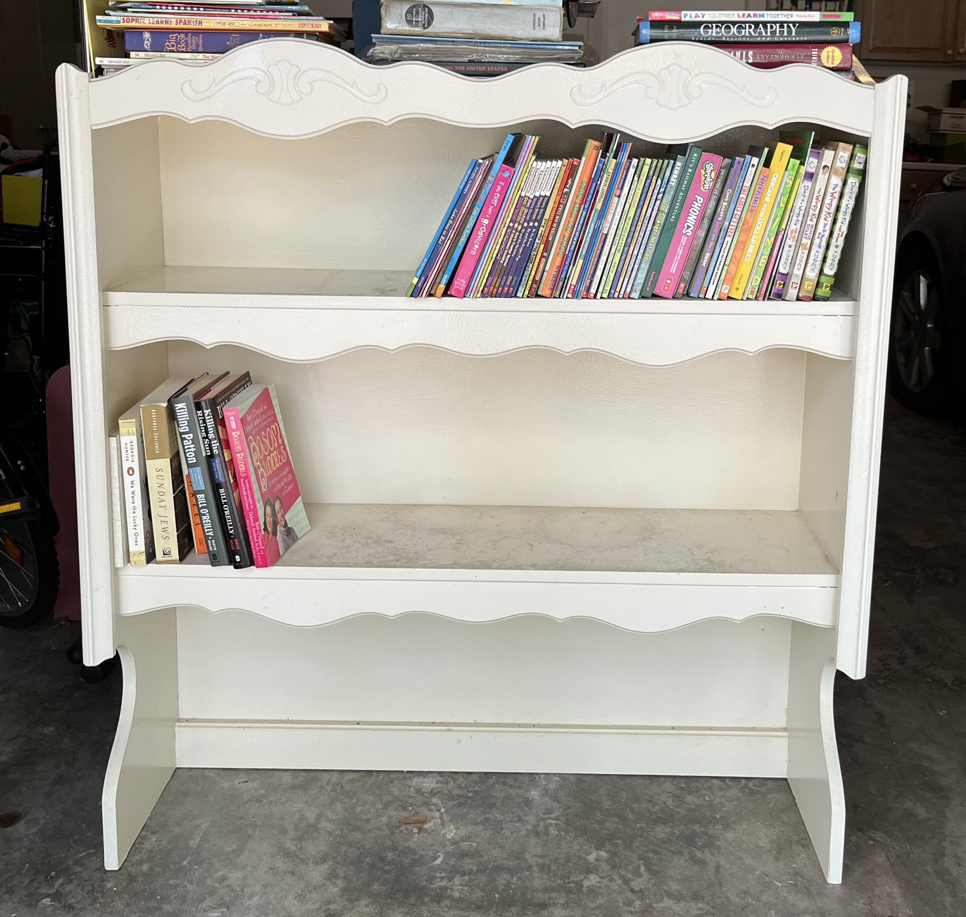 French Provincial Hutch In Excellent Condition