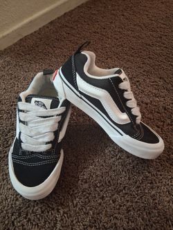 $30.! VANS KNU-SCHOOL CHUNKY (Size-1Y).