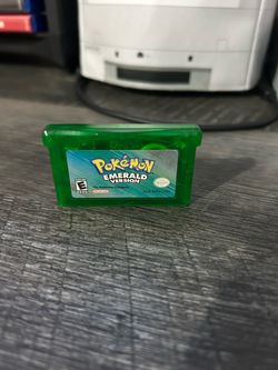 Pokémon Emerald 100% Authentic(New battery)