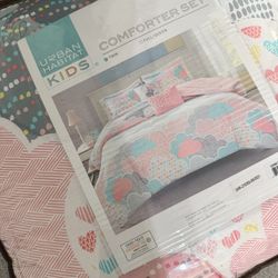 New Twin! Comforter Set 