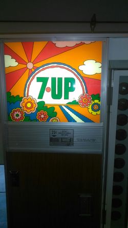 Rare Vintage Peter Max 7-up Machine for Sale in Ontario, CA Rare Vintage Peter Max 7-up Machine for Sale in Ontario, CA