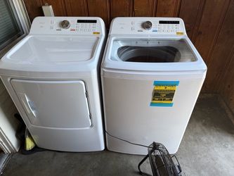 Insignia Washer and Dryer Set