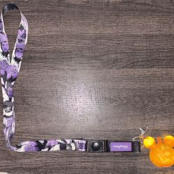 Disney Keychain + Pumpkin Head (Lights Up)