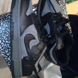Nike Low Dunks (Black Rose) 7.5 Womens