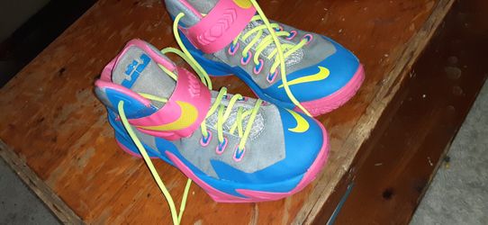 Hurry now kids shoes for the low beautiful shape size 7y