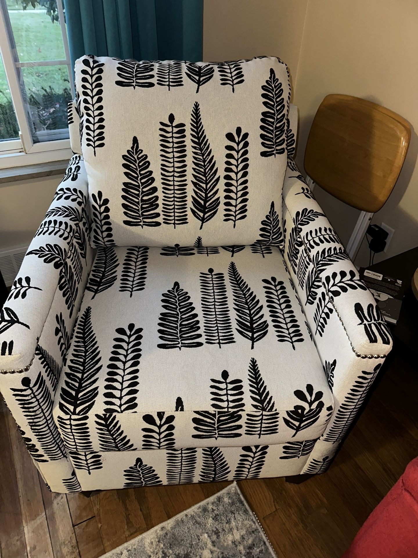 Black And White Accent Chairs