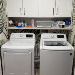LG Washer & Dryer Set