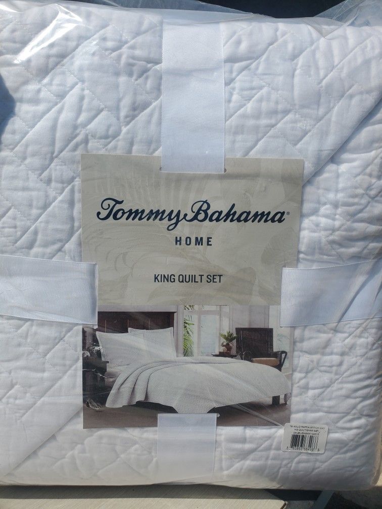$80 TOMMY BAHAMA HOME KING SIZE QUILT SET