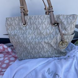 Michael Kors MK Purse
