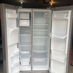 Refrigerator Use Good Condition  