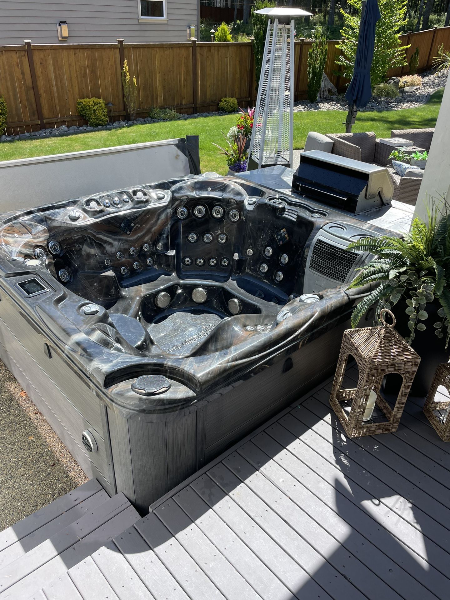 Catalina Luxury Berkshire Spa/ Hot Tub