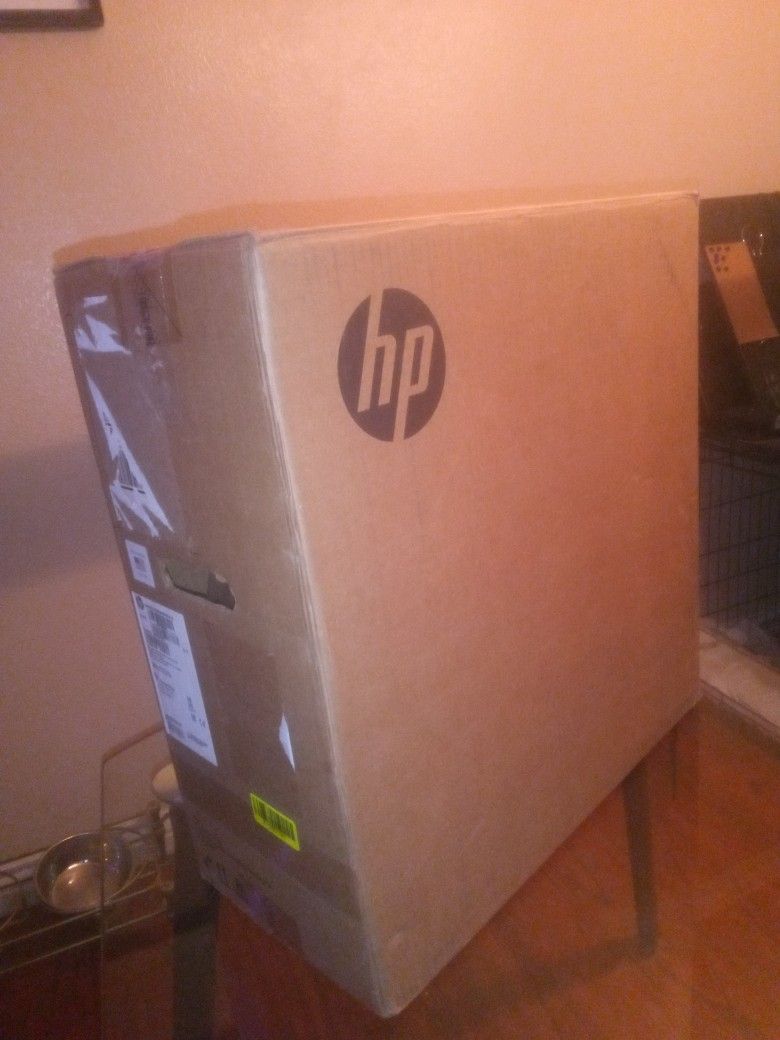 HP Z240 Small Form Factor Workstation W
